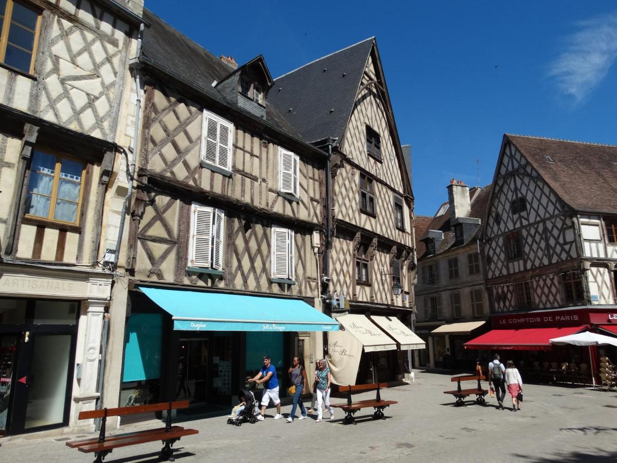 Appartement Coquet Centre Ville Filigrando Bourges Esterno foto