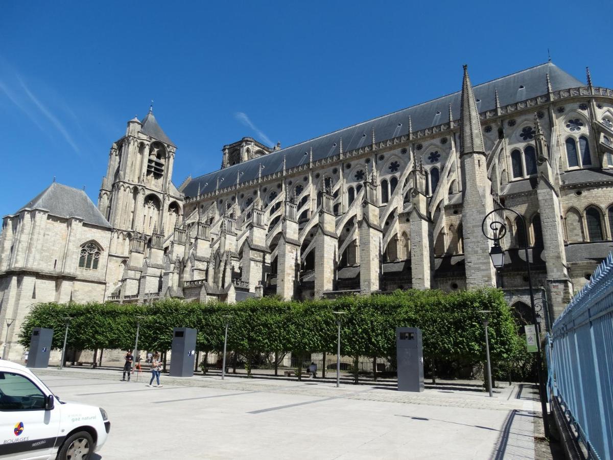 Appartement Coquet Centre Ville Filigrando Bourges Esterno foto